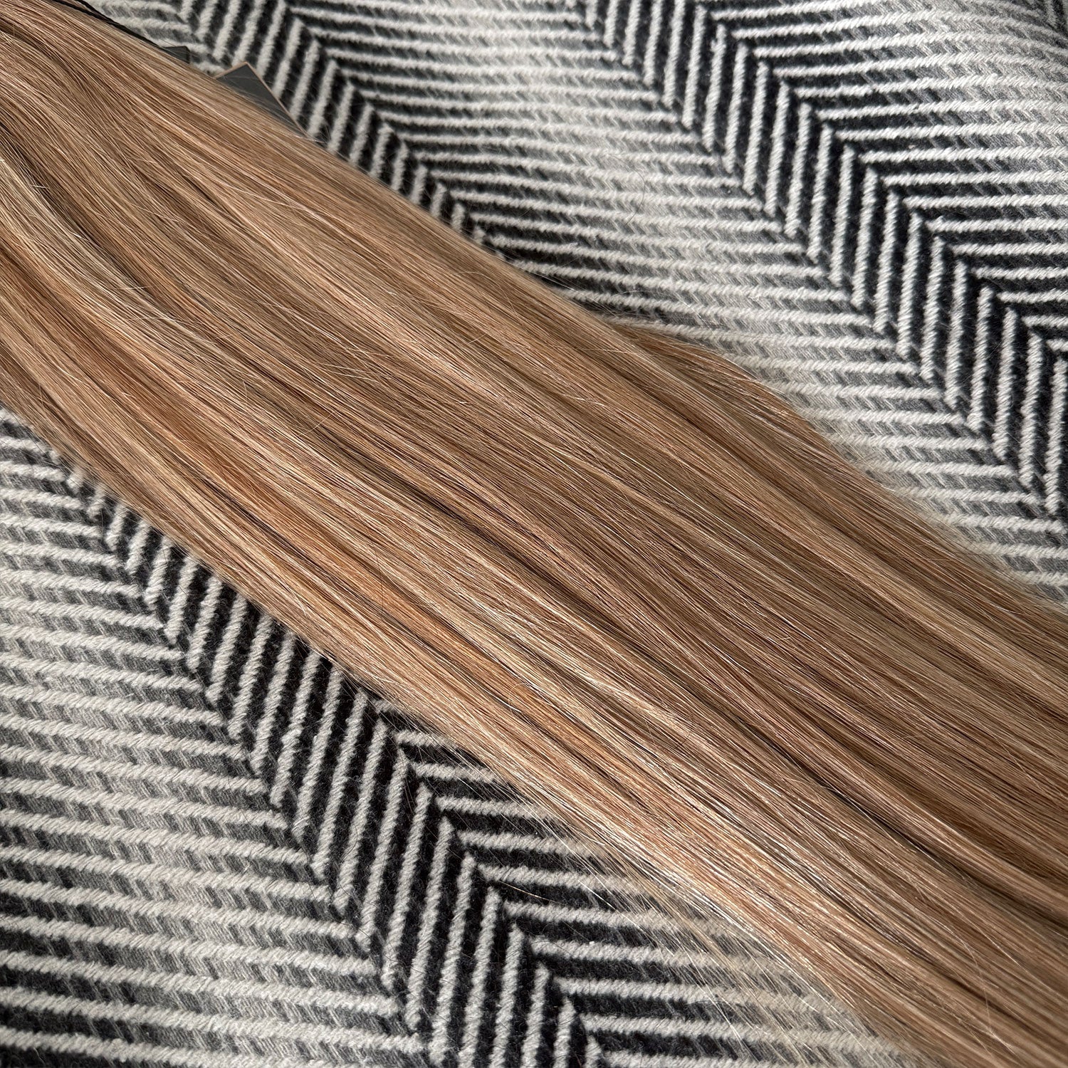 Clip In Hair Extensions #12/22 Dirty/Sandy Blonde Mix 21" 200 Grams SALE
