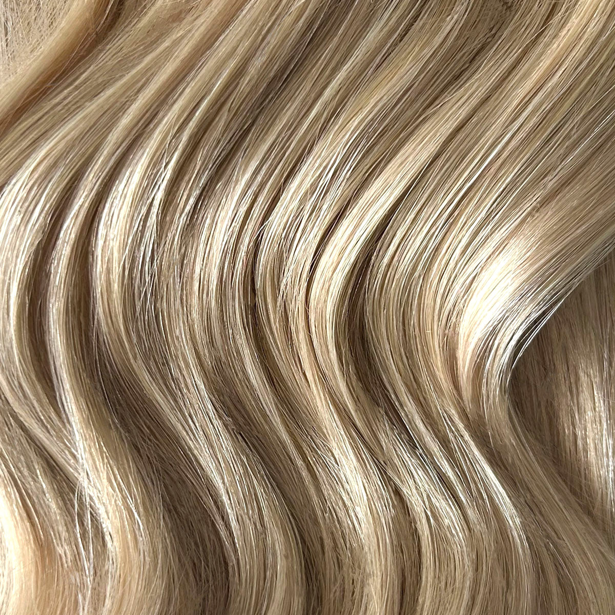 Flat Weft Hair Extensions  #51 Champagne Blonde 22"
