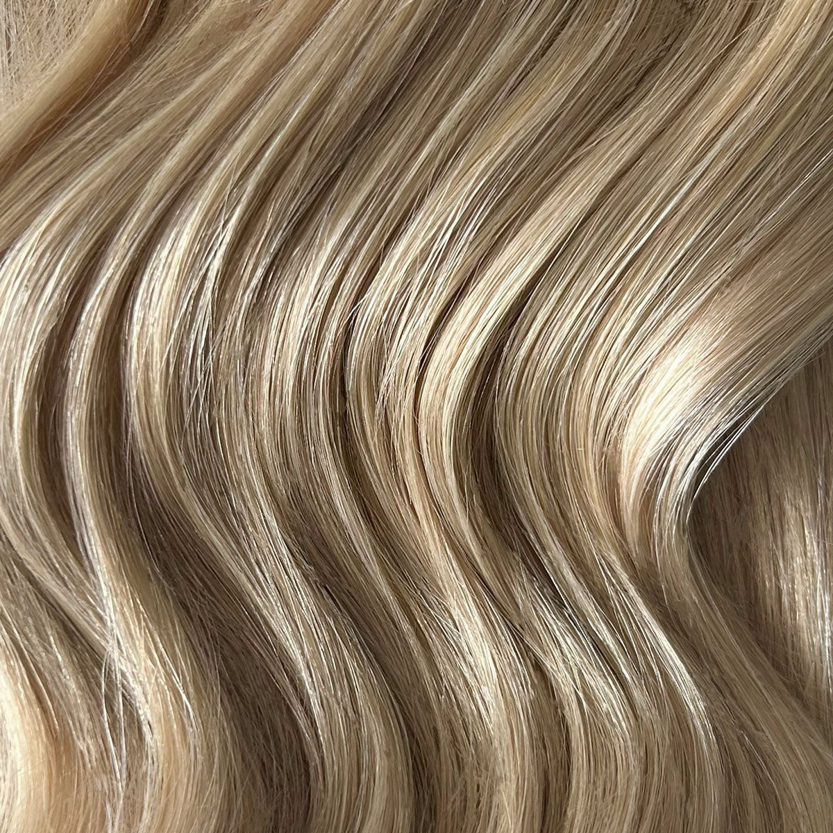 Halo Hair Extensions #51 Champagne Blonde