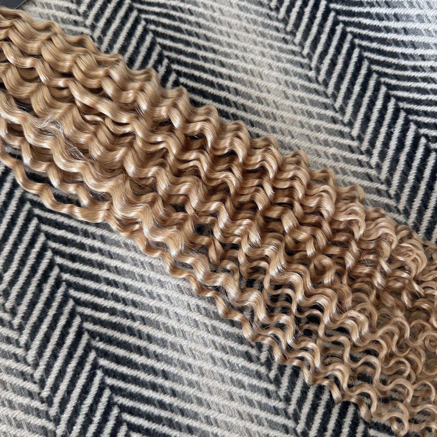 Weft Curly Hair Extensions 3C  #51 Champagne Blonde