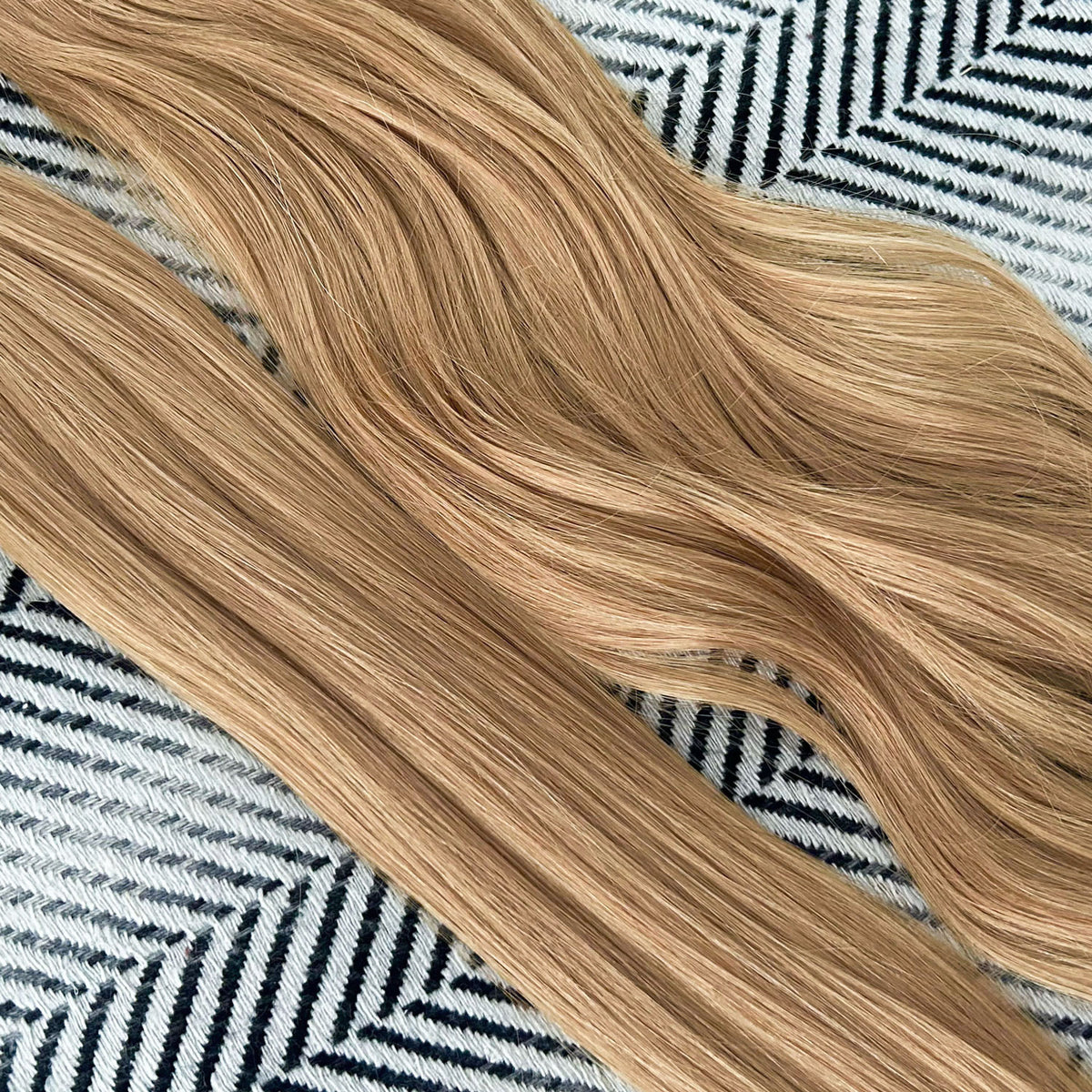 Clip In Hair Extensions #27 Bronzed Blonde Mix 21" 130 Grams SALE