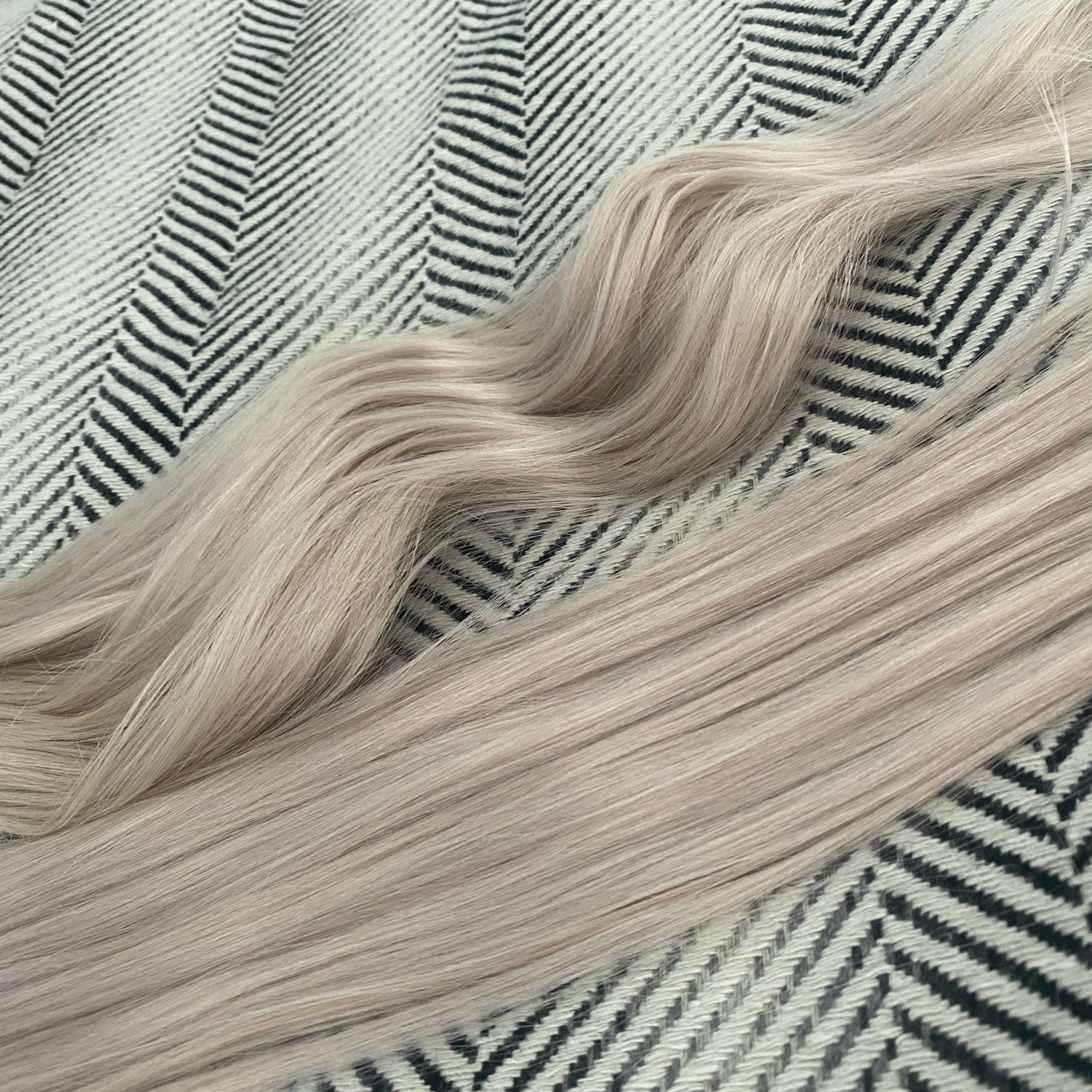 Clip In Wavy Human Human Hair Extensions #60a Silver White Blonde 22 Inch