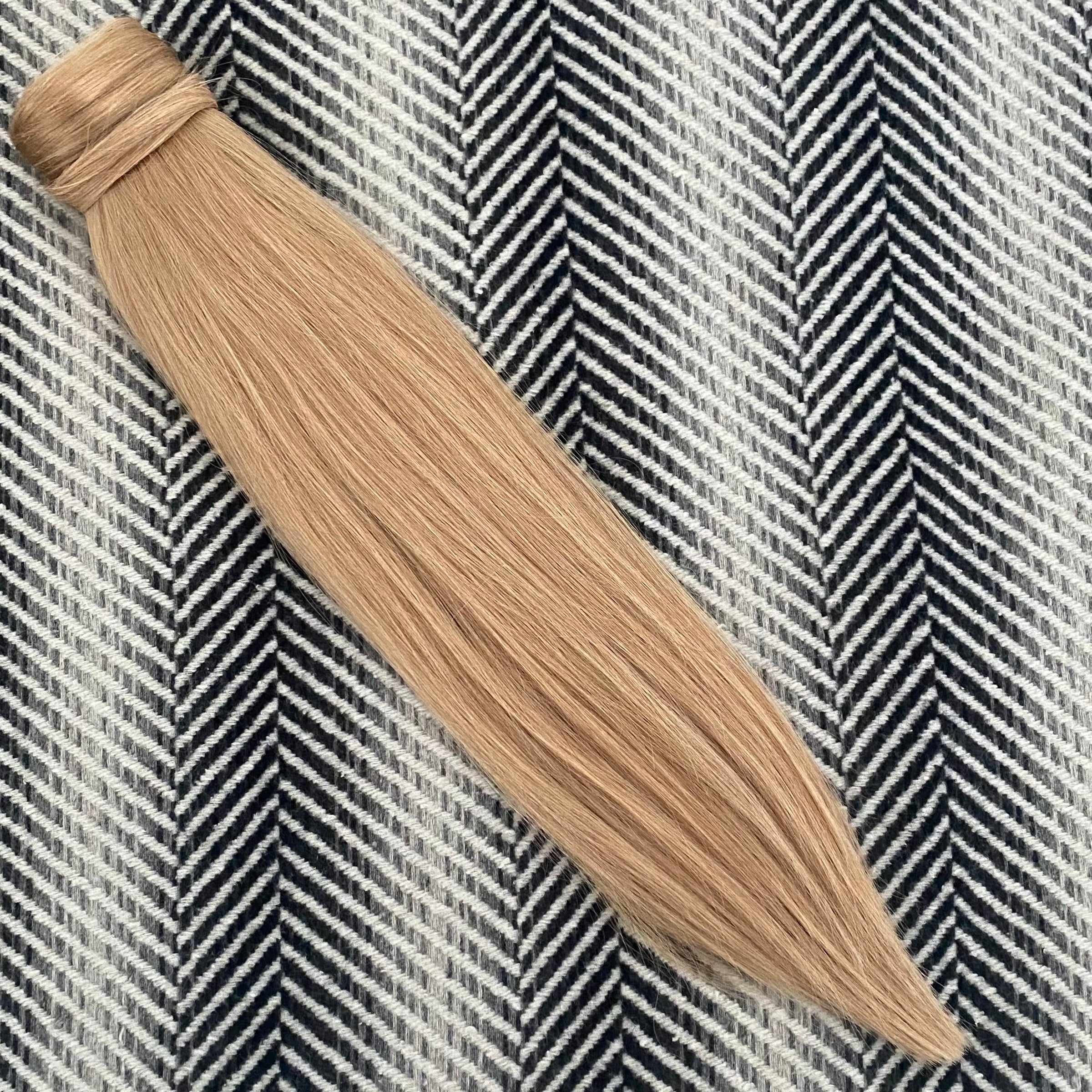 Ponytail Hair Extensions #18 Honey Blonde